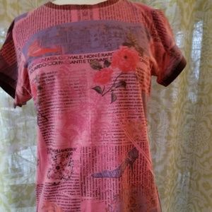 Tee shirt with lots of pink roses